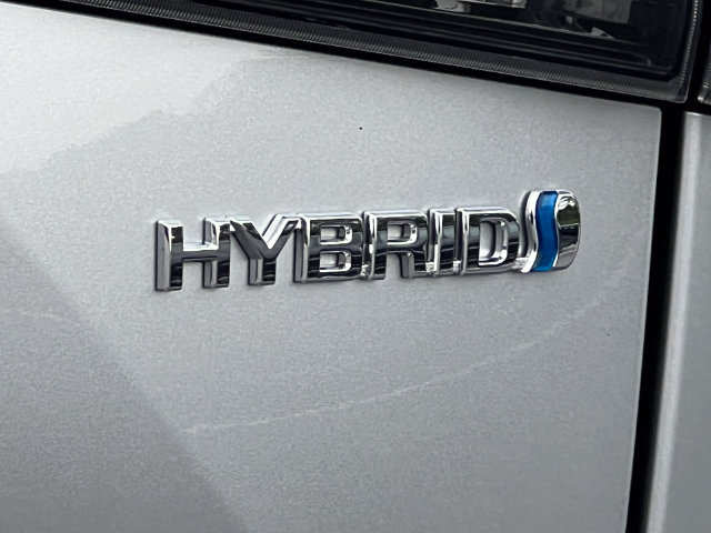 Used 2023 Toyota Highlander XLE AWD/4WD image 2