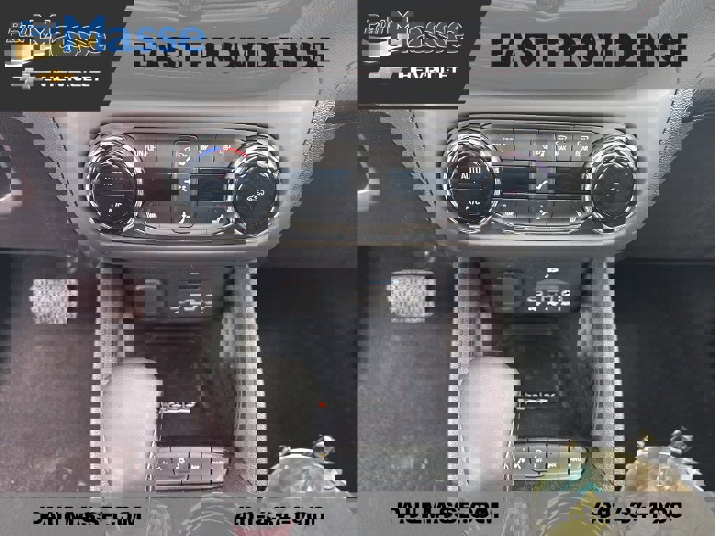 Used 2023 Chevrolet TrailBlazer RS w/ Sun and Liftgate Package image 14