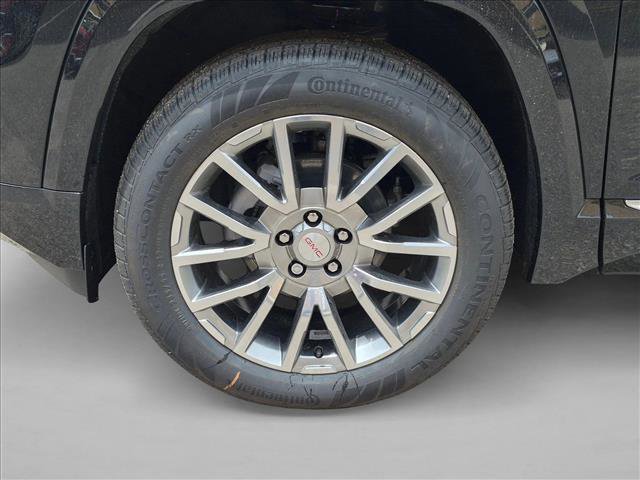 New 2026 GMC Terrain Denali w/ LPO, Floor Liner Package AWD/4WD image 10