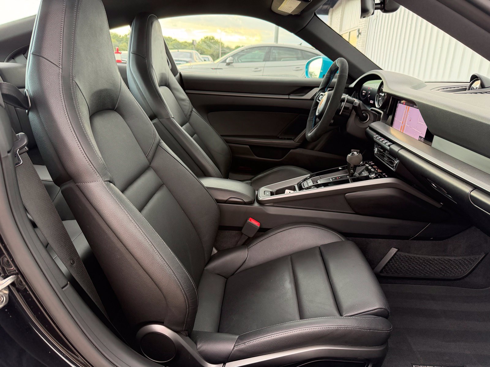Used 2021 Porsche 911 Carrera RWD image 31