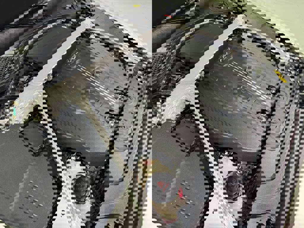 Used 2022 Bentley Flying Spur Plug-In Hybrid image 43