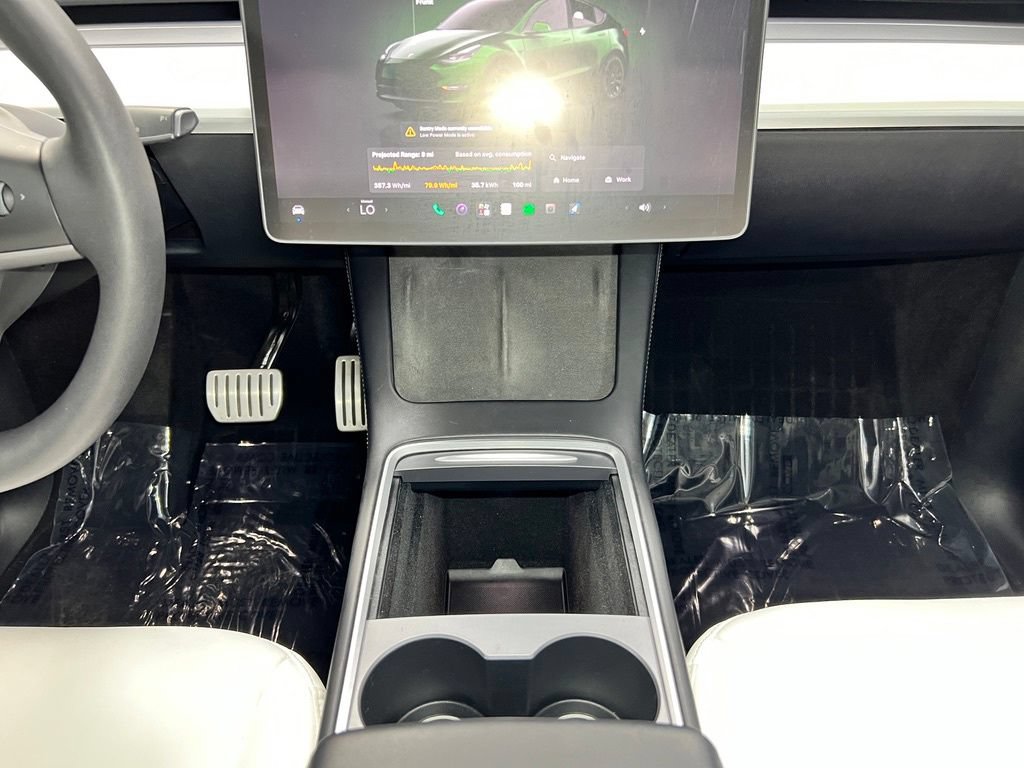 Used 2024 Tesla Model Y Performance AWD/4WD image 13