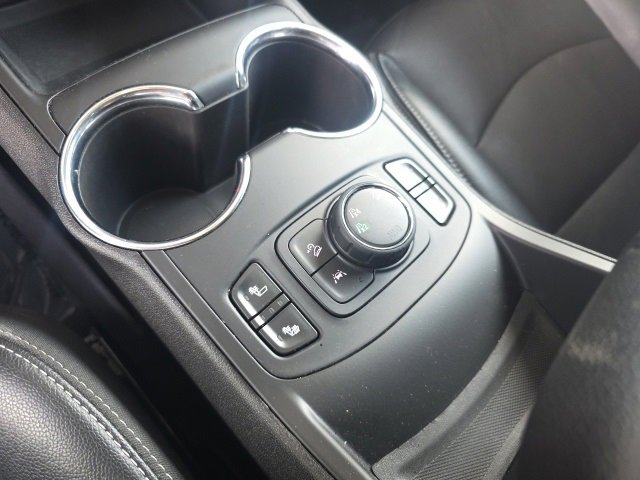 Used 2023 GMC Terrain SLT image 31