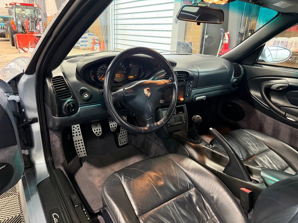 Used 2004 Porsche 911 Carrera 4S image 5