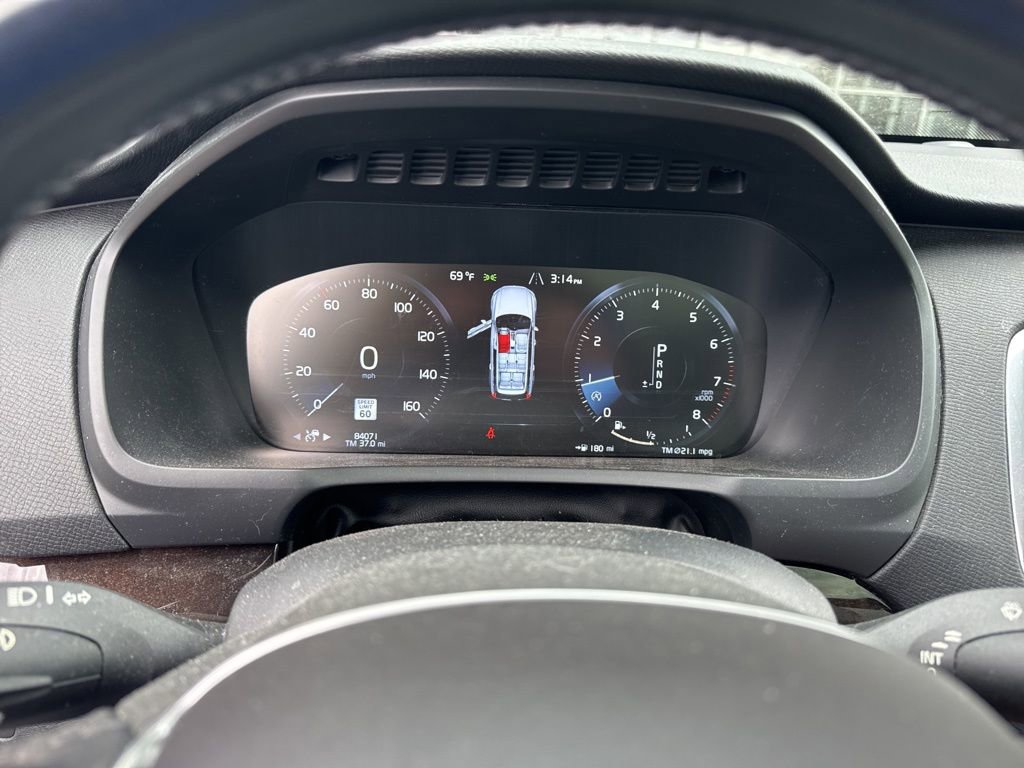Used 2019 Volvo XC90 T6 Momentum w/ Advanced Package image 9