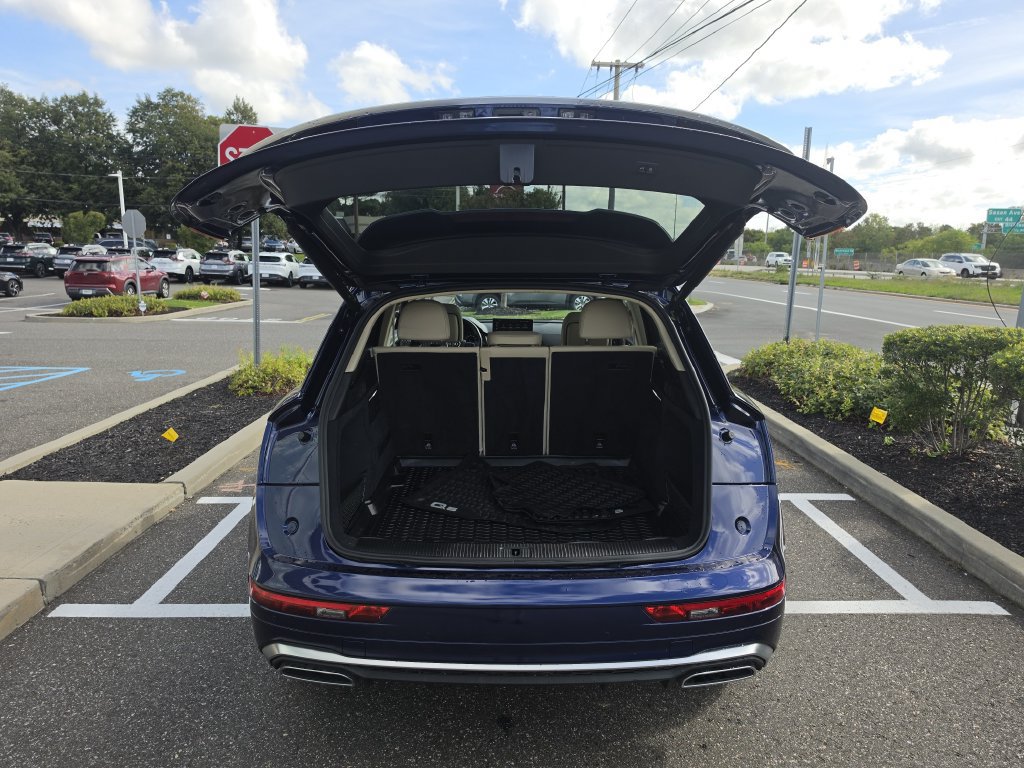 Used 2023 Audi Q5 2.0T Premium w/ Convenience Package AWD/4WD image 36