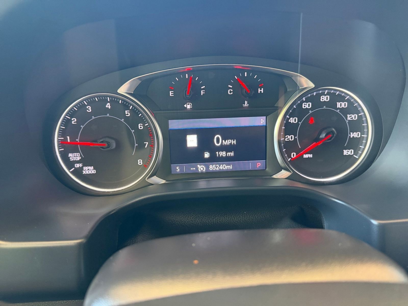 Used 2023 GMC Acadia SLT FWD image 43