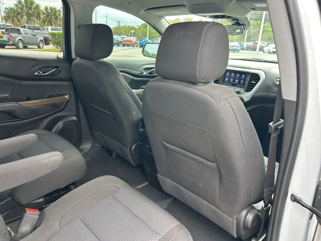 Used 2023 GMC Acadia SLE w/ Driver Convenience Package image 48