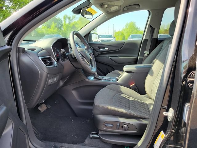 Used 2022 Chevrolet Equinox LT w/ LPO, Floor Liner Package FWD image 11