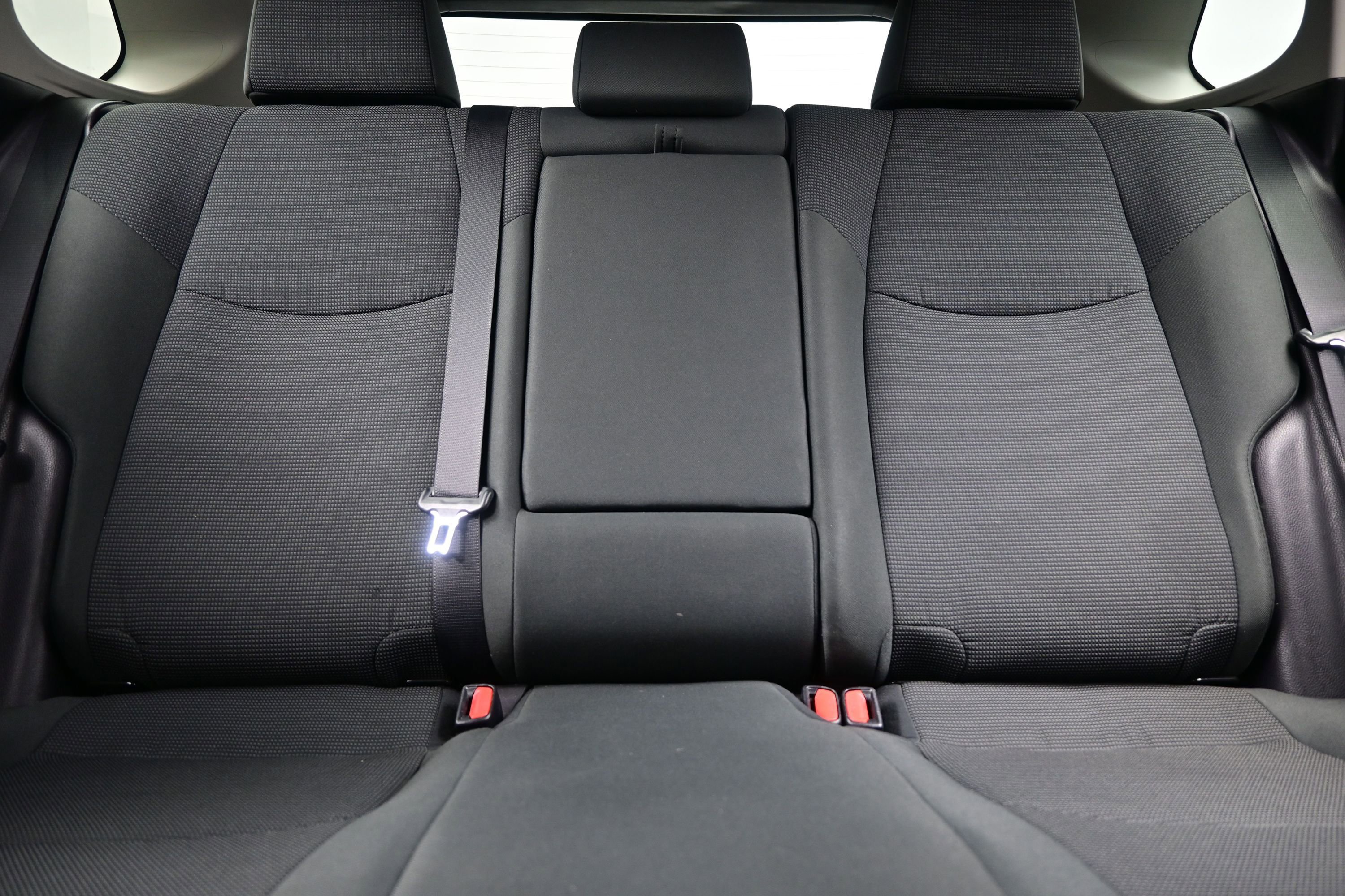 Used 2020 Toyota RAV4 LE w/ All Weather Liner Package FWD image 14