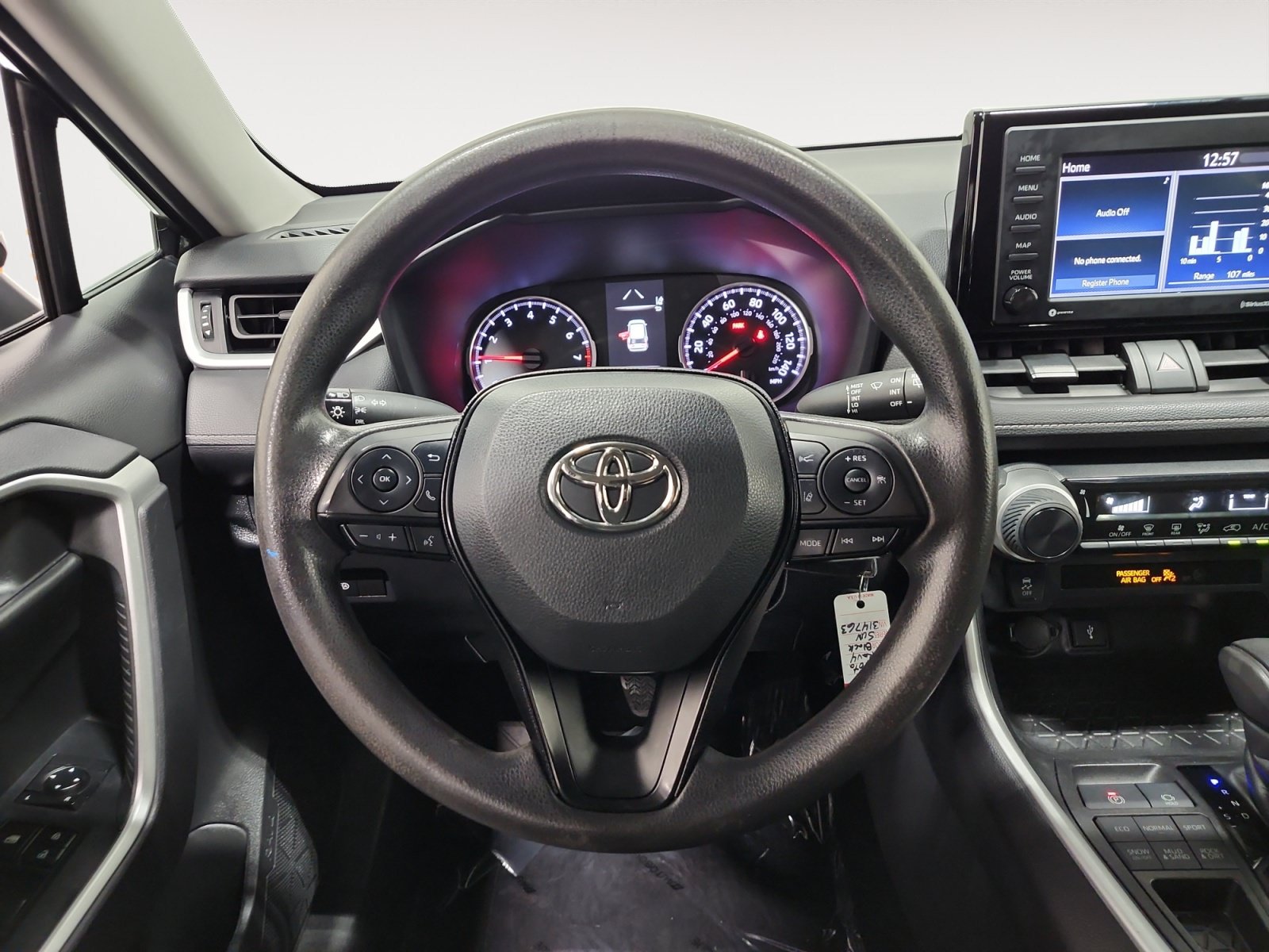 Used 2022 Toyota RAV4 LE AWD/4WD image 12