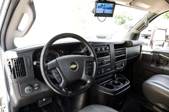 Used 2021 Chevrolet Express 3500 w/ Power Convenience Package RWD image 2