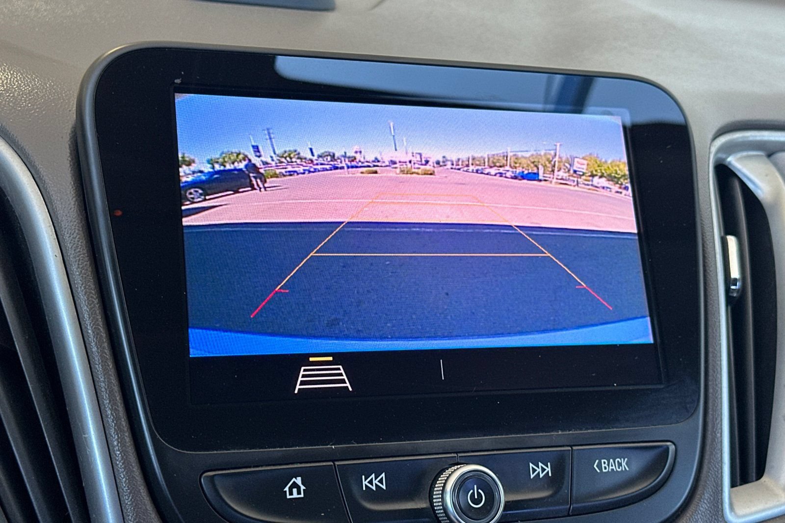 Used 2019 Chevrolet Malibu LS FWD image 18