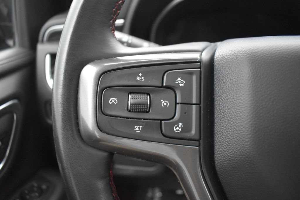 Used 2023 Chevrolet Suburban RST w/ Luxury Package AWD/4WD image 14