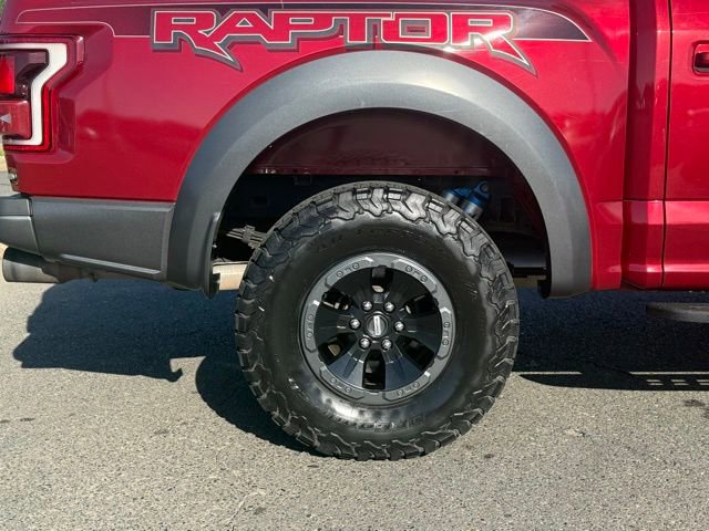 Used 2017 Ford F150 Raptor w/ Equipment Group 802A Luxury AWD/4WD image 7