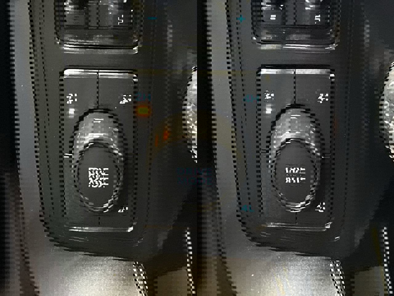 Certified 2023 Ford F150 XLT w/ Equipment Group 302A High image 19