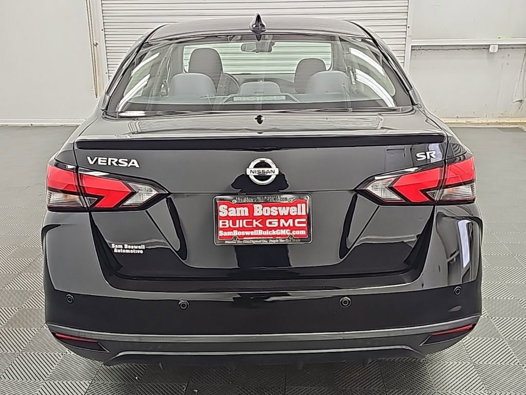 Used 2021 Nissan Versa SR w/ Convenience Package image 7