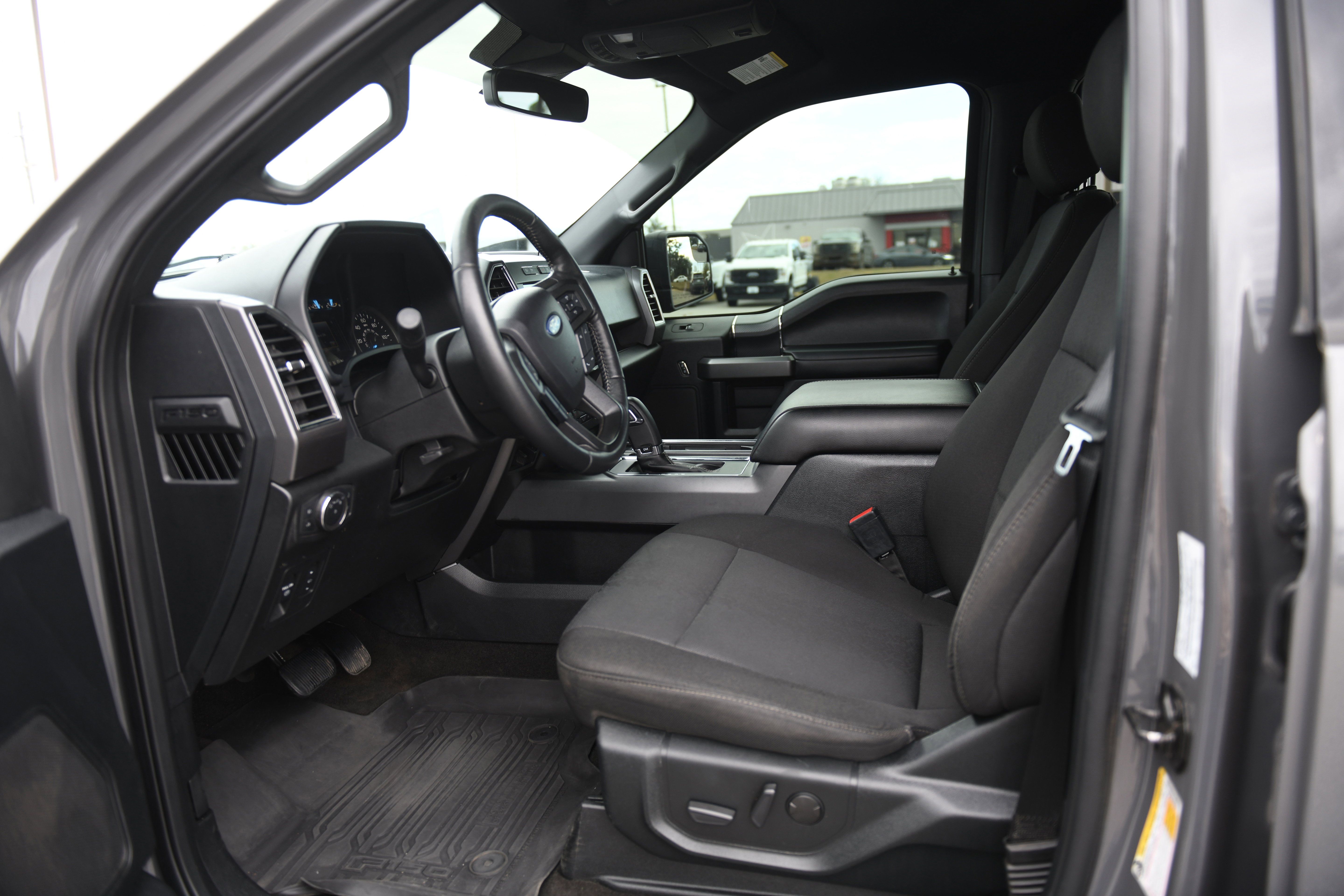 Used 2020 Ford F150 XLT w/ Equipment Group 302A Luxury image 19