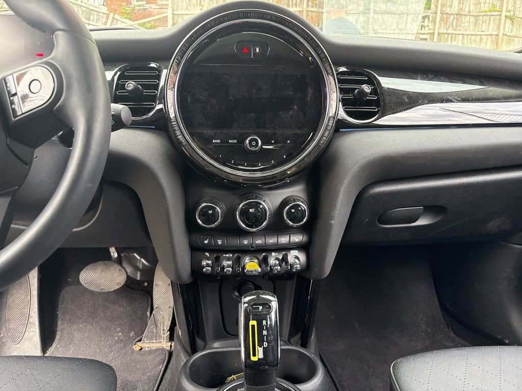 Certified 2024 MINI Cooper SE FWD image 8