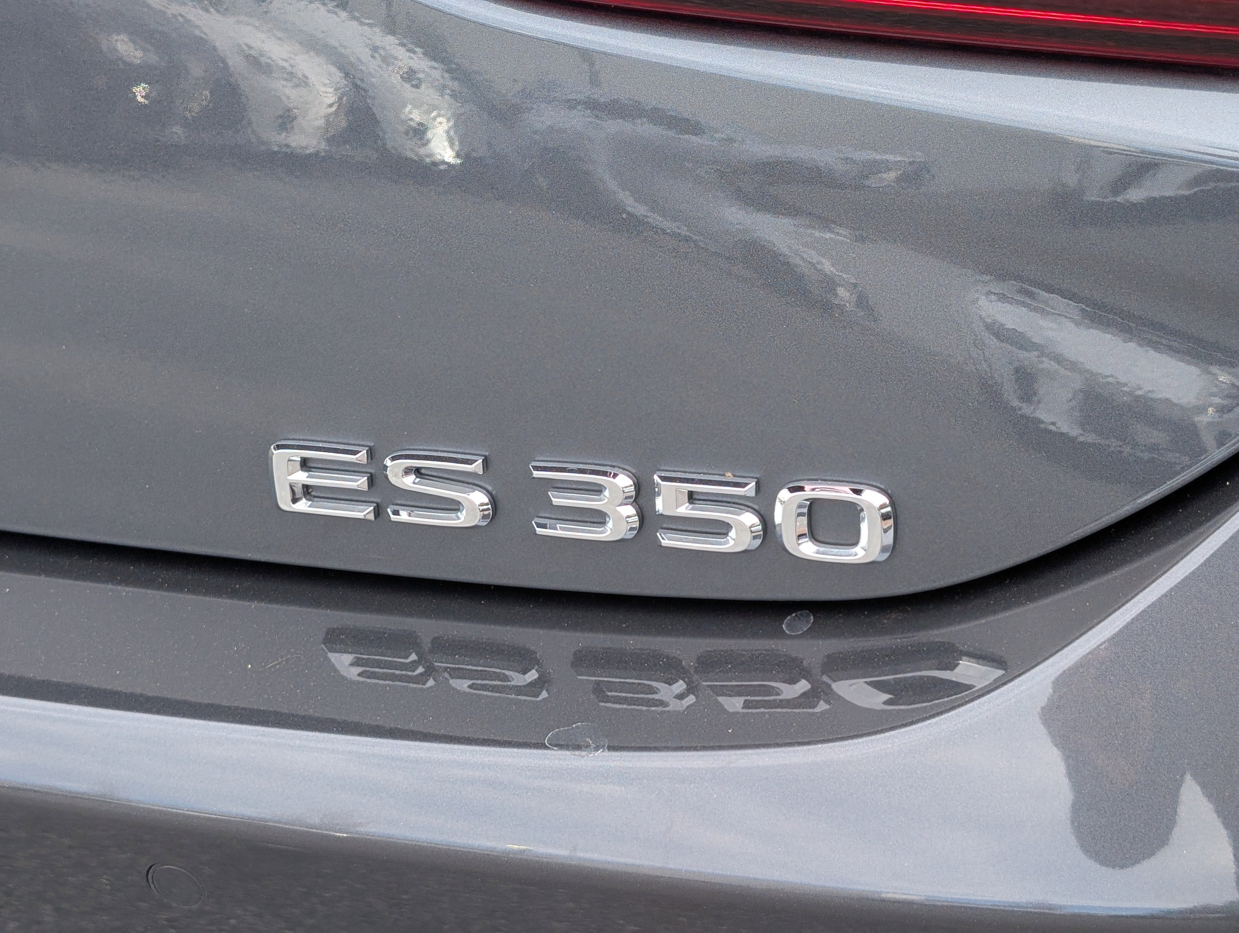 Certified 2025 Lexus ES 350 w/ Premium Package image 9