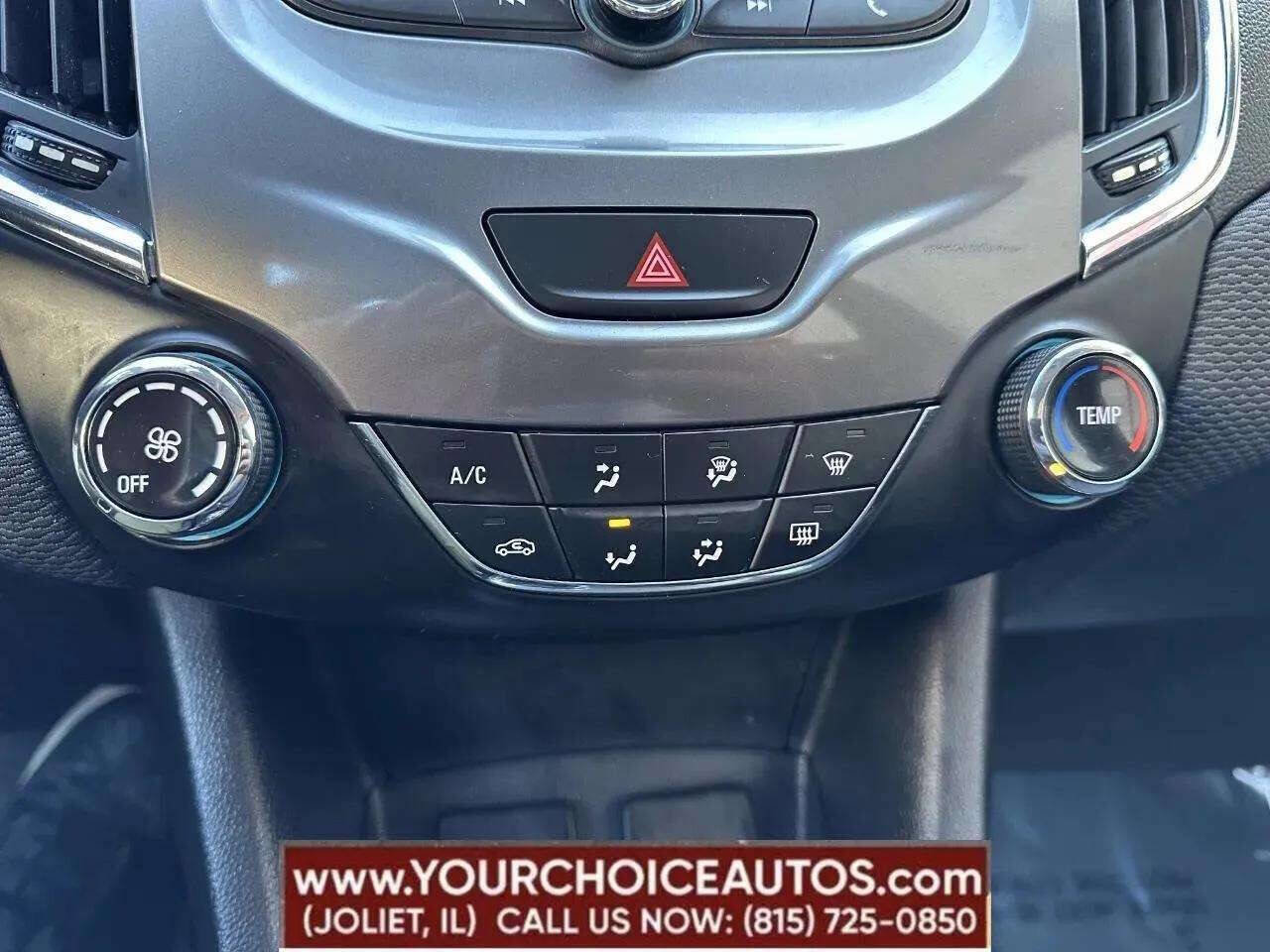 Used 2018 Chevrolet Cruze LT image 39