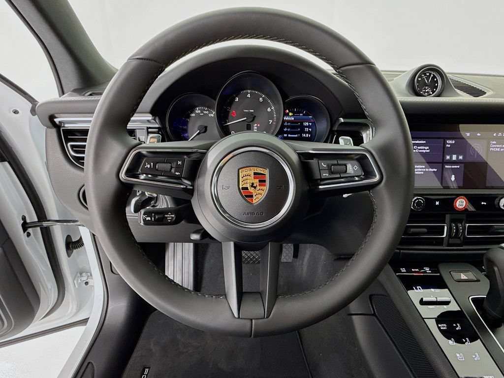 New 2026 Porsche Macan AWD/4WD image 14
