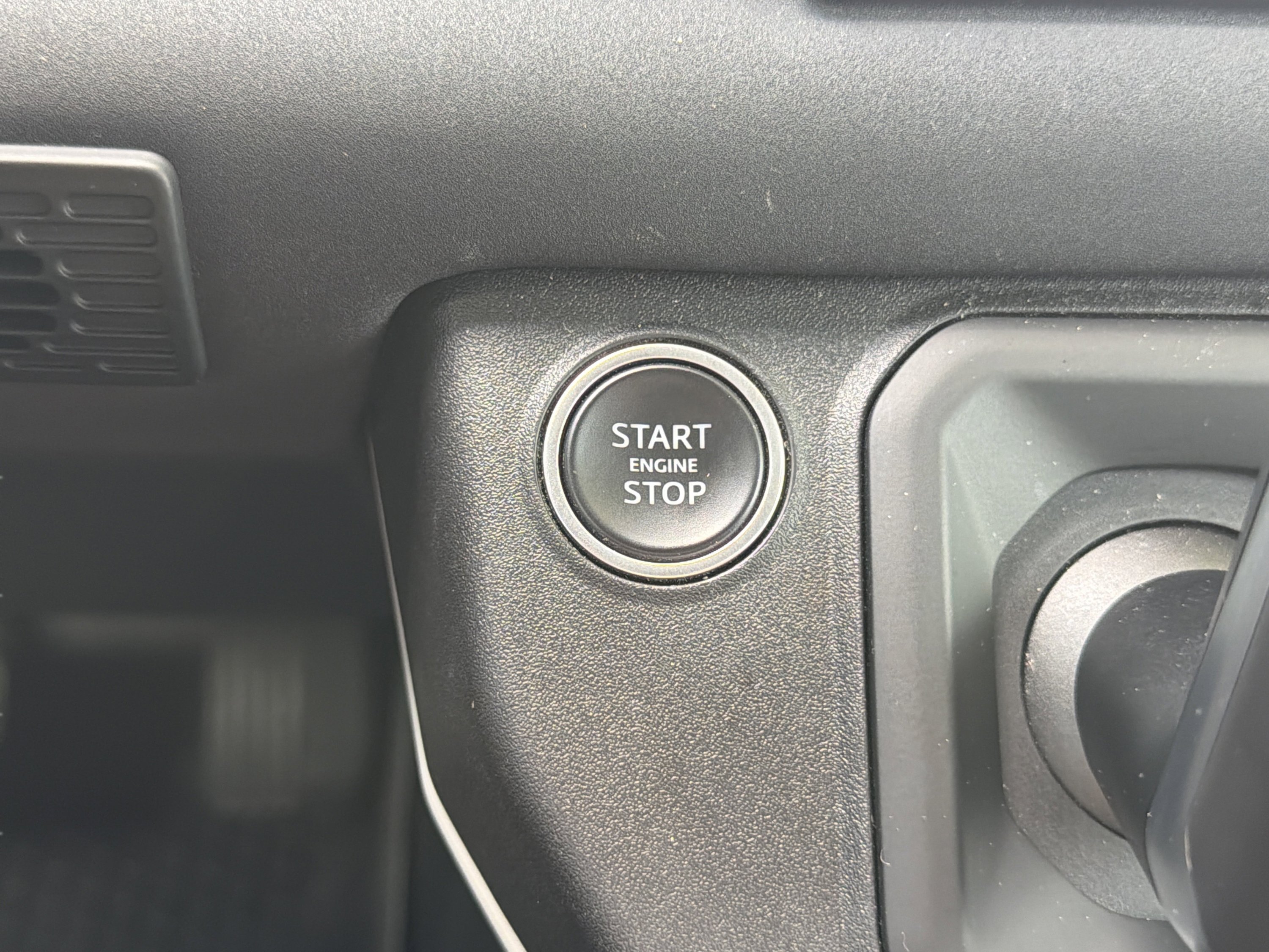 Used 2022 Land Rover Defender 110 S AWD/4WD image 74