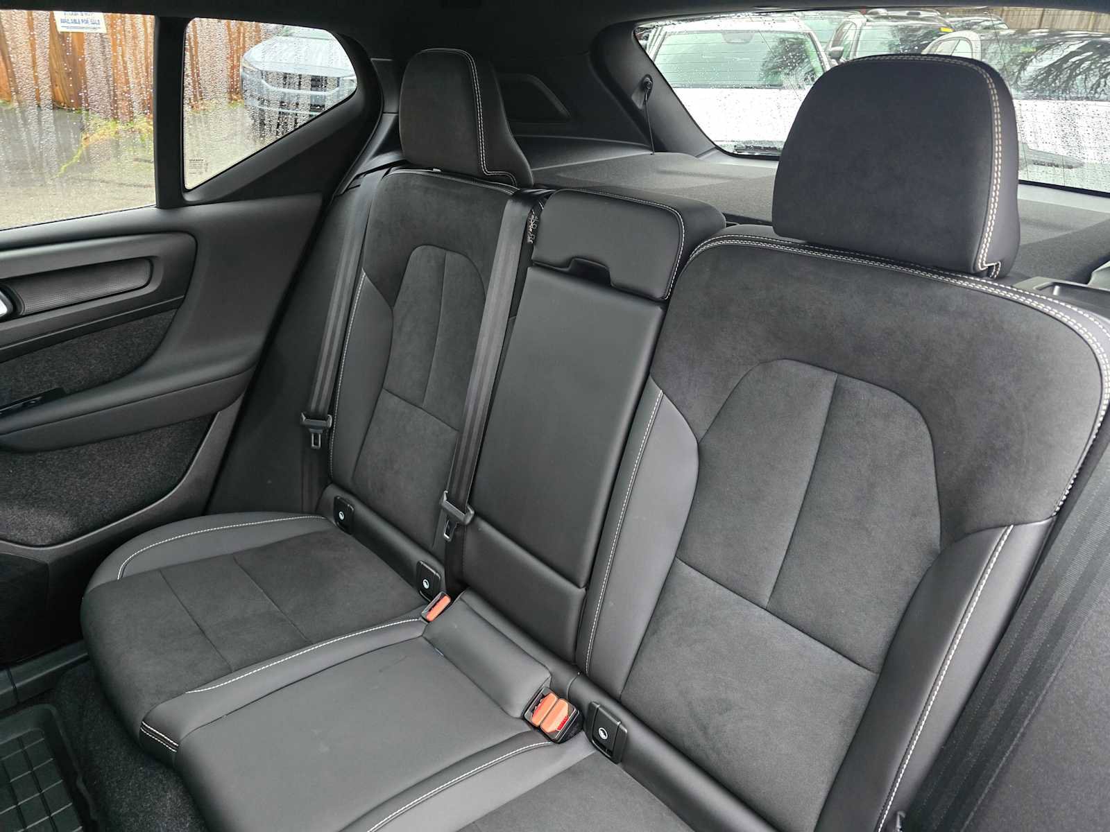 Certified 2023 Volvo XC40 Recharge Plus w/ Protection Package Premier image 28