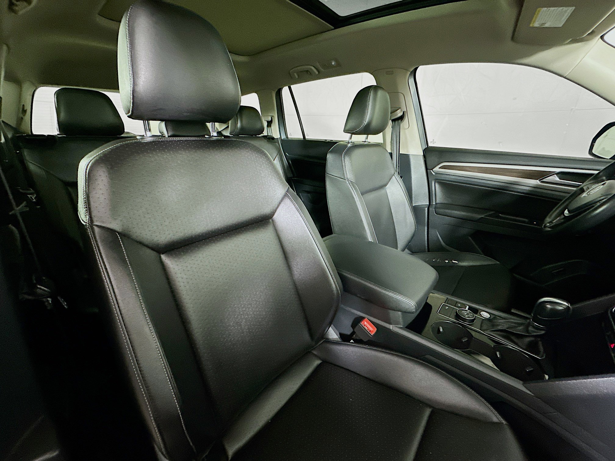 Used 2018 Volkswagen Atlas SEL image 29