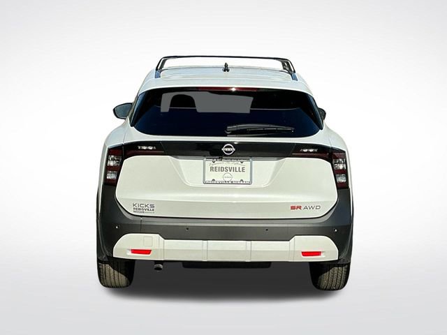 New 2026 Nissan Kicks SR w/ Cold Weather Package AWD/4WD image 6