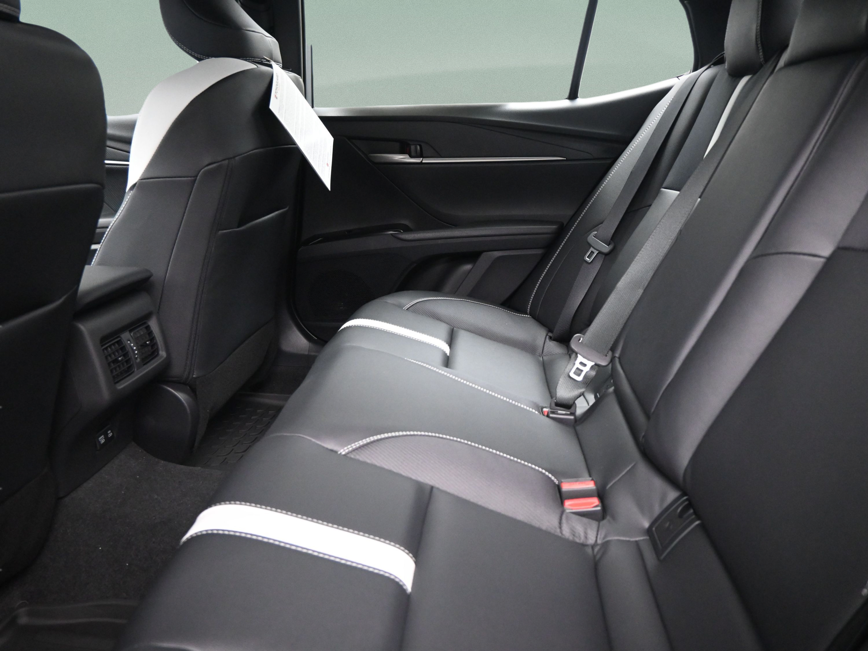 New 2026 Toyota Camry SE FWD image 31