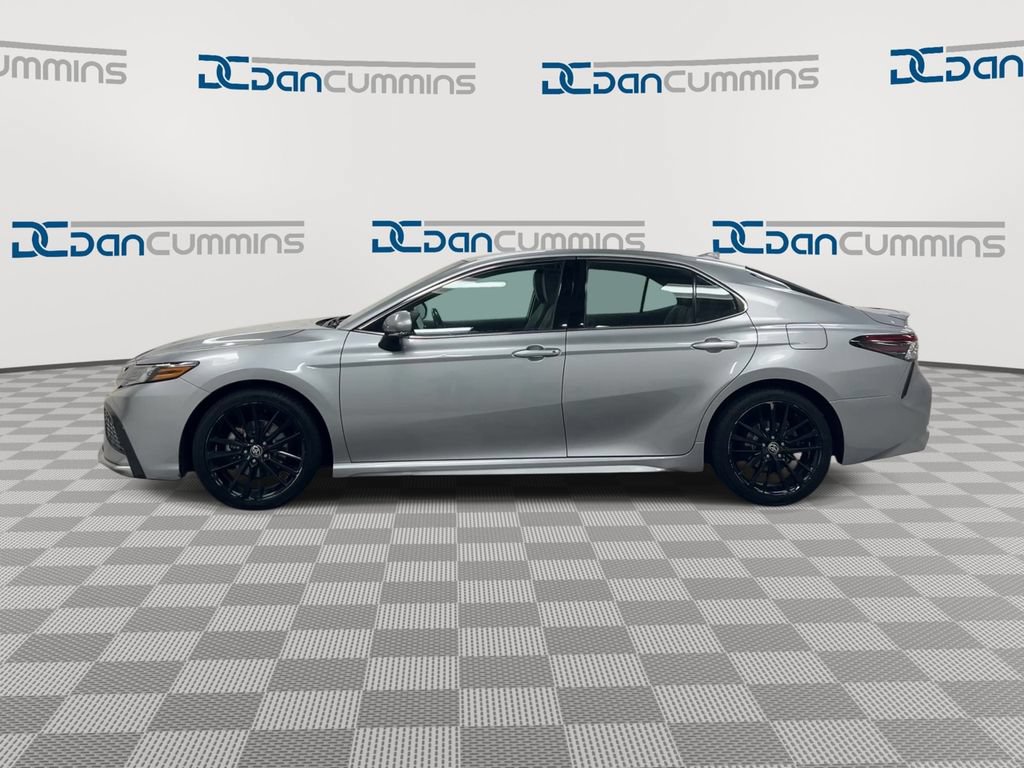 Used 2023 Toyota Camry XSE FWD image 5