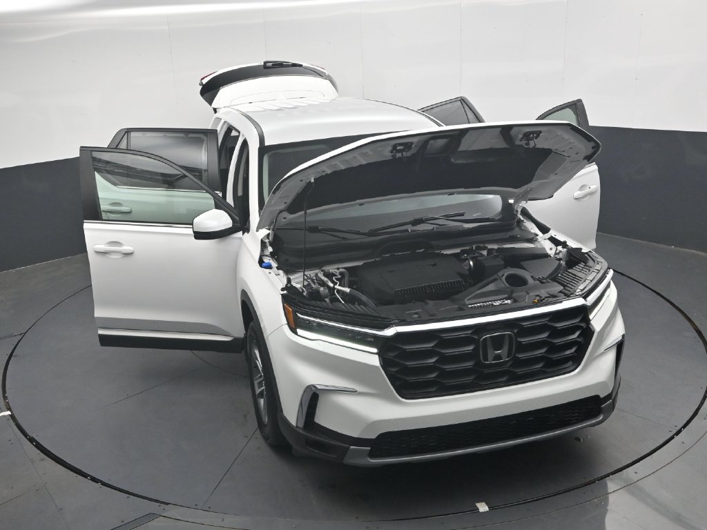 Certified 2025 Honda Pilot EX-L image 42