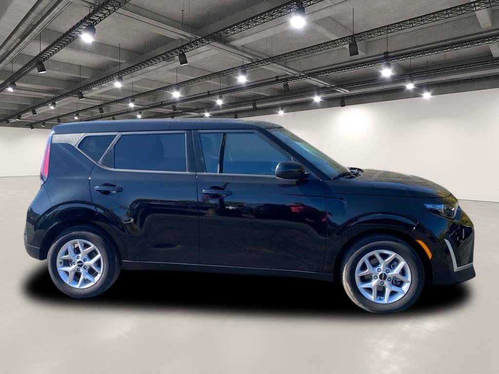 Certified 2024 Kia Soul LX w/ Option Group 015 image 9