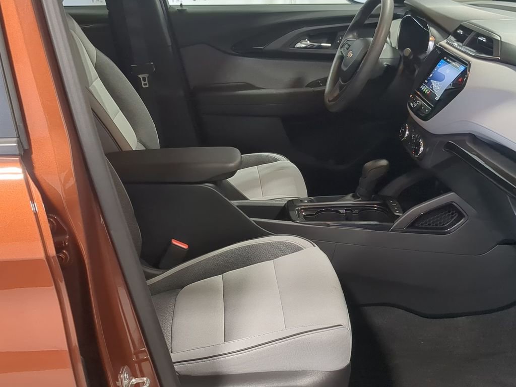Used 2021 Chevrolet TrailBlazer LT w/ Convenience Package image 27