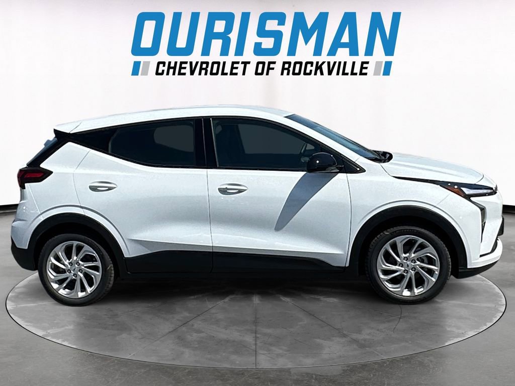 New 2027 Chevrolet Bolt LT image 7