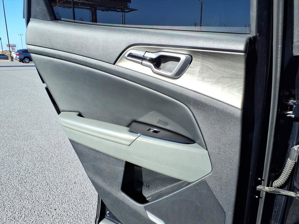 Used 2023 Kia Sportage X-Line w/ X-Line Premium Package image 16