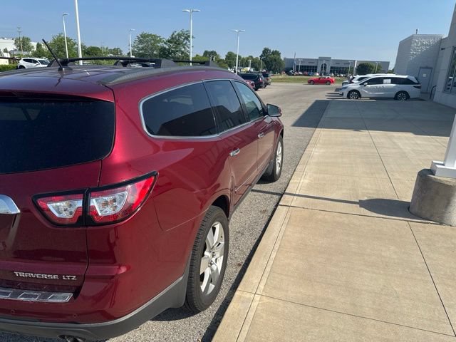 Used 2015 Chevrolet Traverse LTZ AWD/4WD image 2