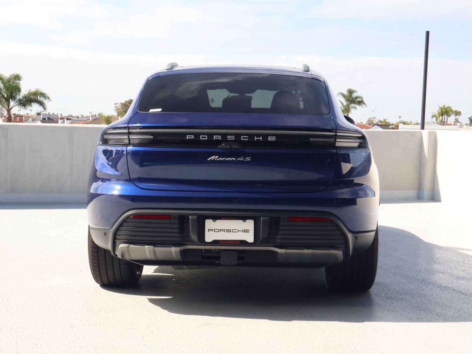 New 2025 Porsche Macan 4S Electric AWD/4WD image 10