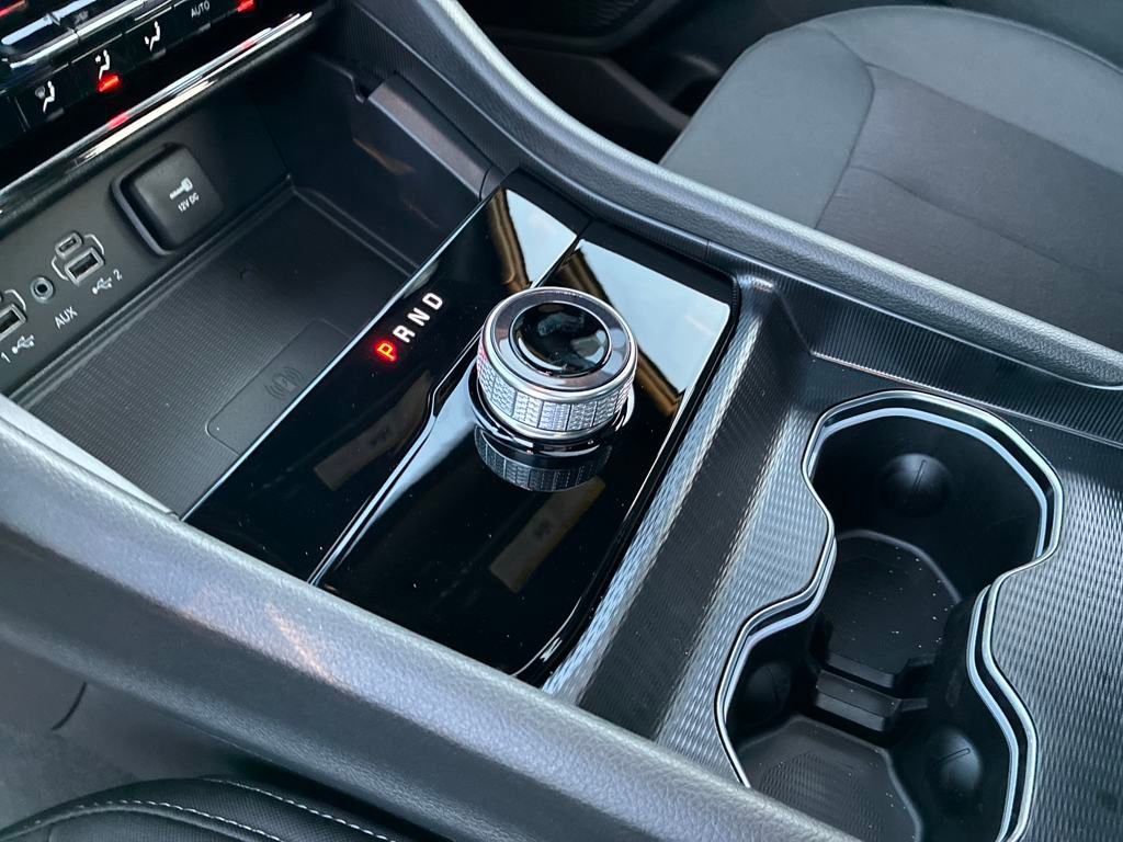 New 2025 Jeep Grand Cherokee L Laredo w/ Luxury Tech Group I image 24