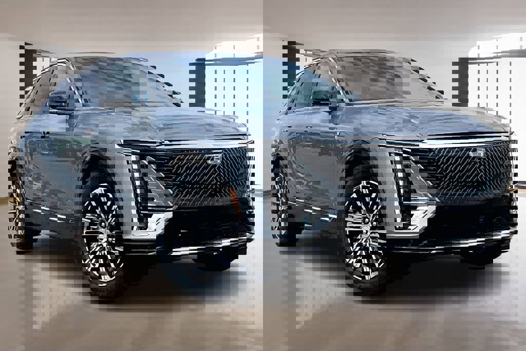 New 2026 Cadillac Lyriq Premium Luxury image 2