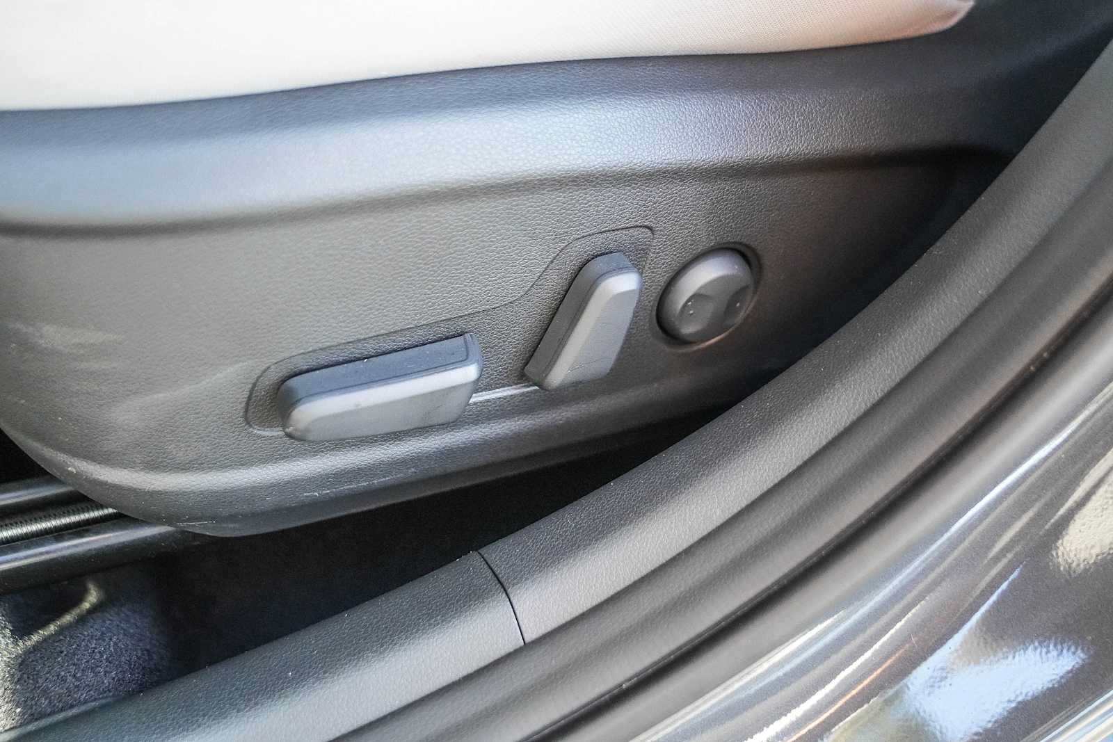 Certified 2023 Hyundai Kona SEL FWD image 20