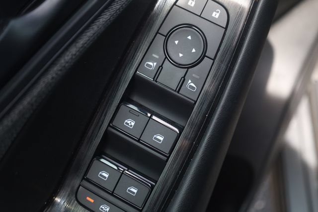 Used 2023 Nissan Rogue S FWD image 17
