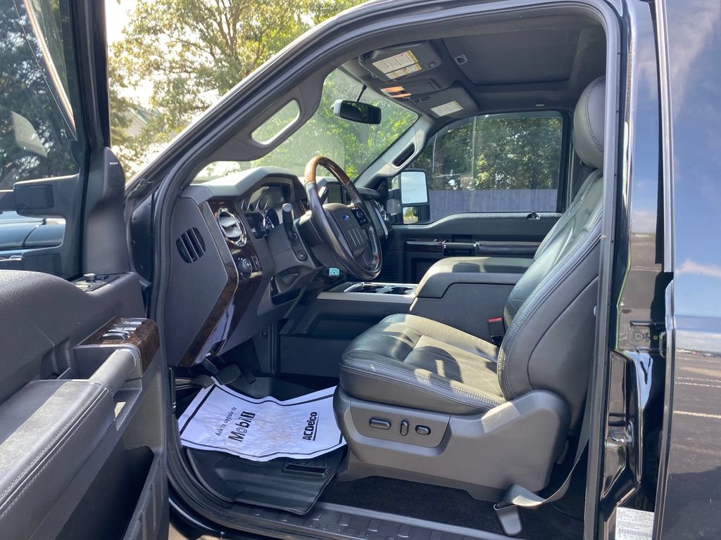 Used 2015 Ford F250 Platinum w/ FX4 Off-Road Package AWD/4WD image 22