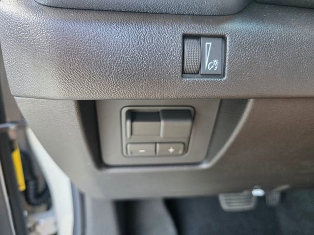 New 2026 GMC Canyon Elevation w/ Convenience Package RWD image 27