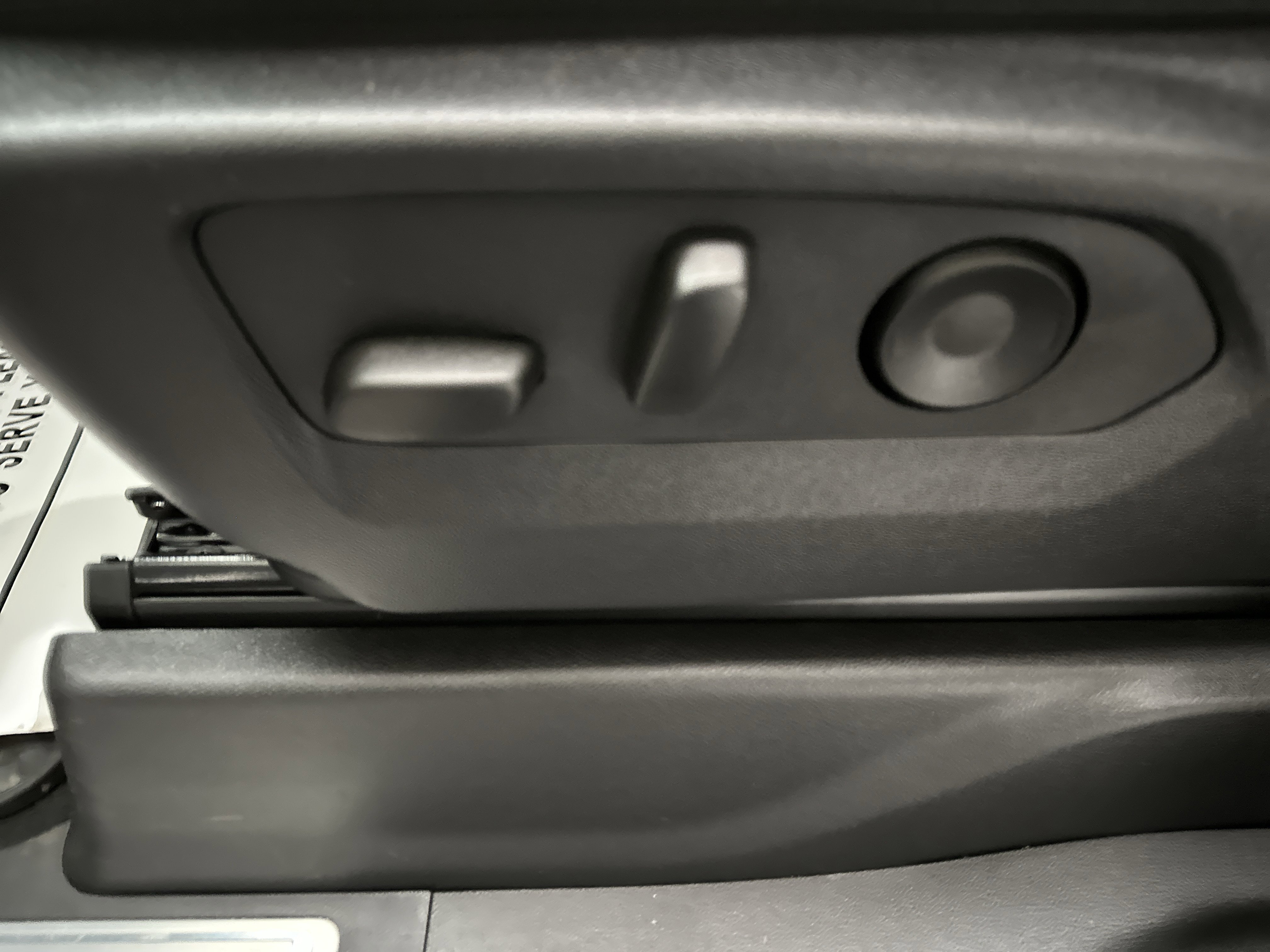 Used 2025 Chevrolet Silverado 2500 LT w/ Convenience Package image 22