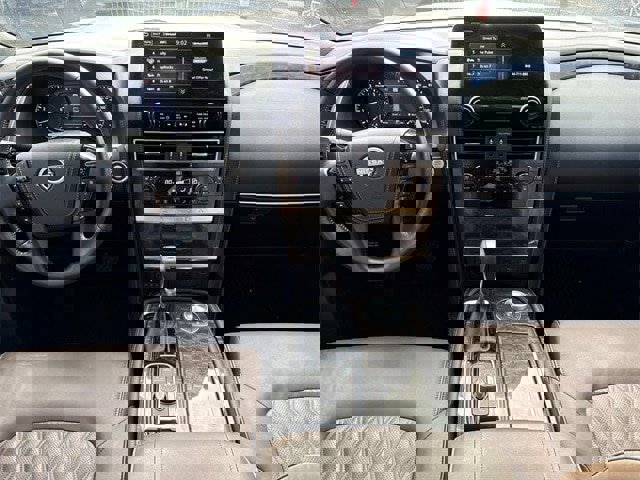 Used 2024 Nissan Armada Platinum w/ Captain's Chairs Package image 17