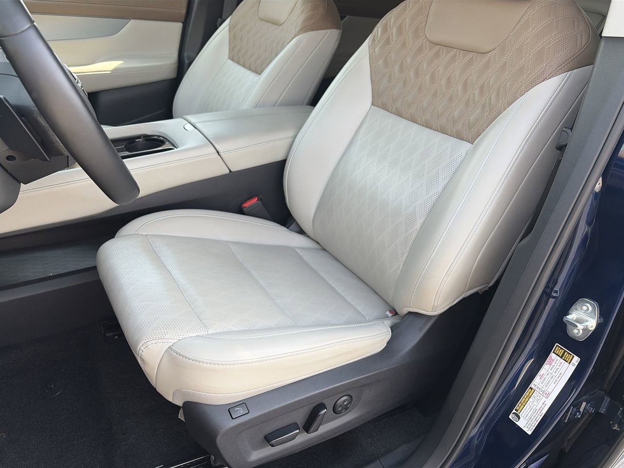 Used 2025 Nissan Murano Platinum w/ Cargo Package AWD/4WD image 18