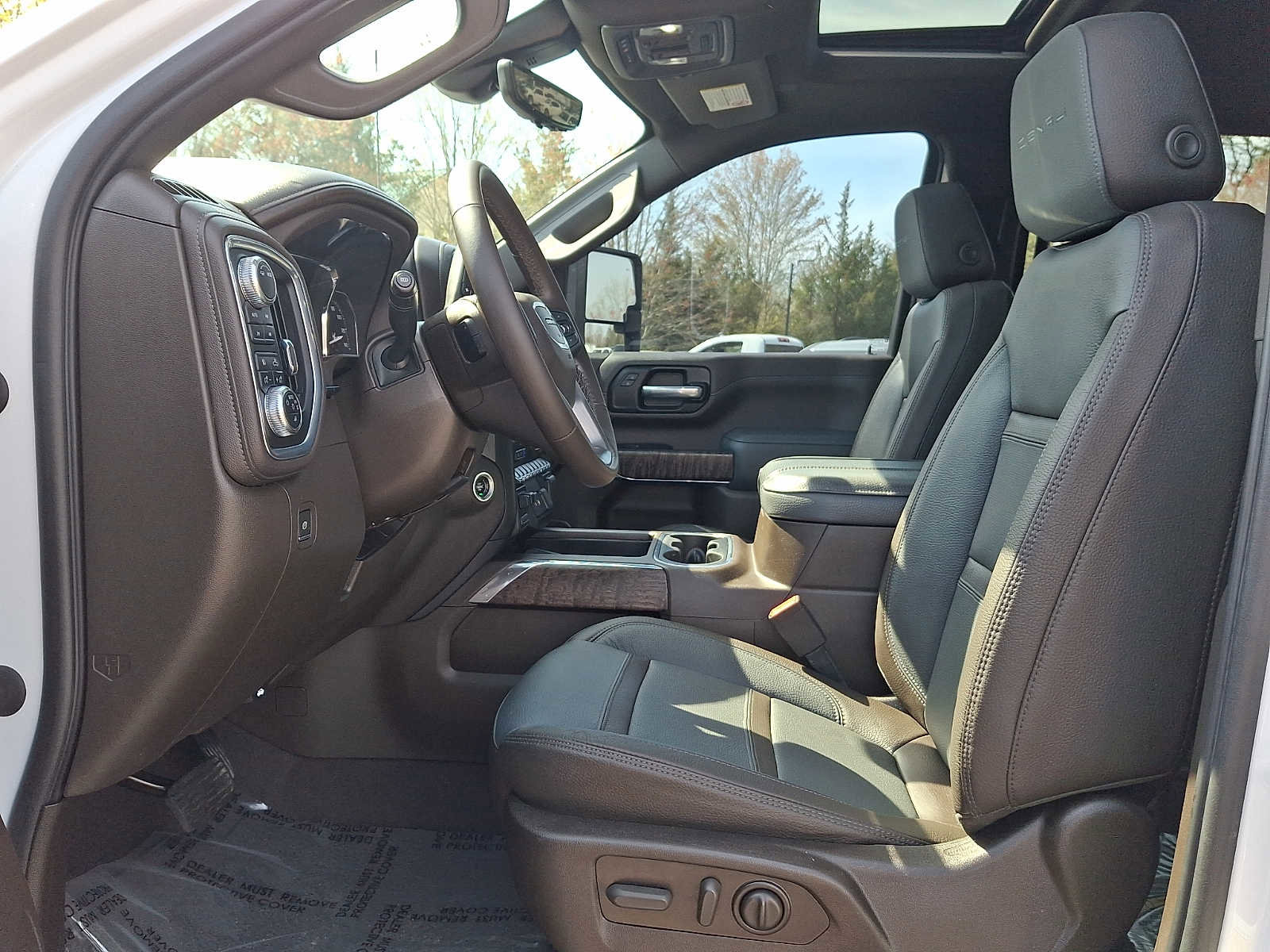 Used 2023 GMC Sierra 2500 Denali w/ Denali Ultimate Package image 16