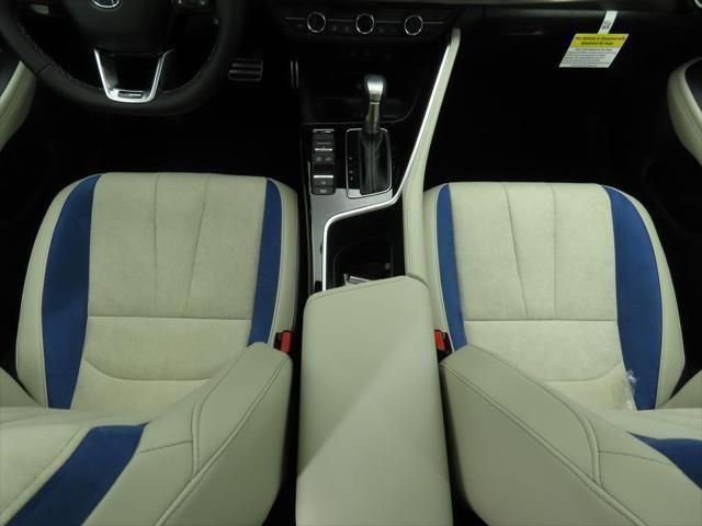 Used 2025 Acura ADX A-Spec image 18